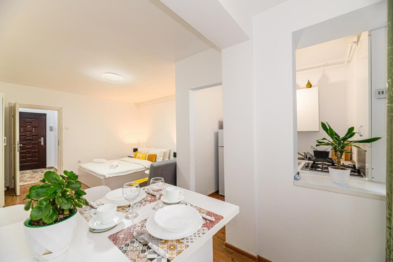 Jad - Family - Apartments & Studios Braşov Esterno foto