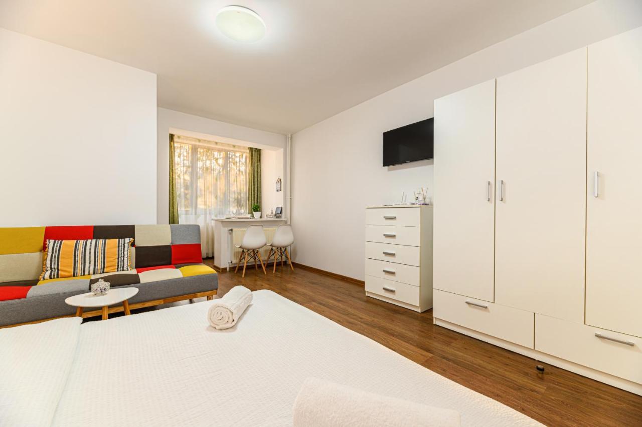 Jad - Family - Apartments & Studios Braşov Esterno foto